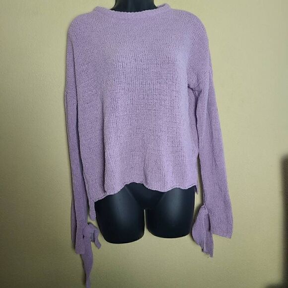 Coco + Jaimeson Tie Cuff Sweater - Picture 1 of 7